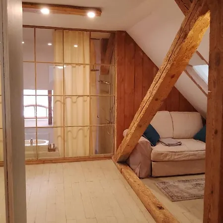 Apartament Pod Sosnami *
